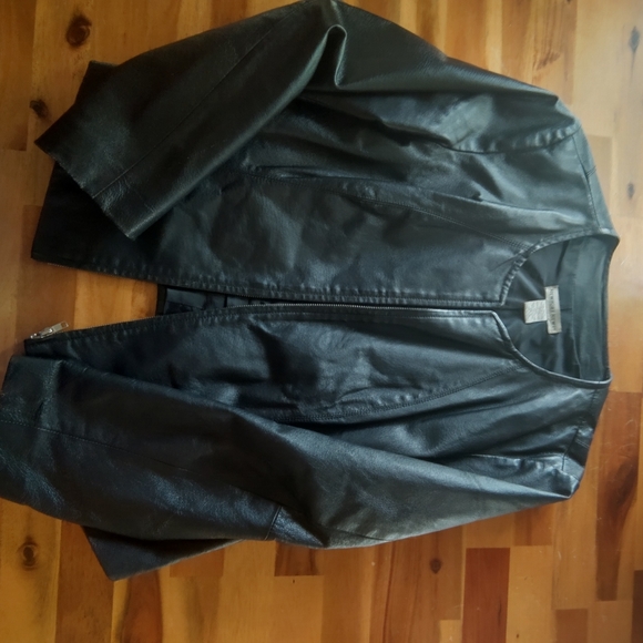 Newport News Jackets & Blazers - Newport News 100% leather scuba jacket, size 16, black